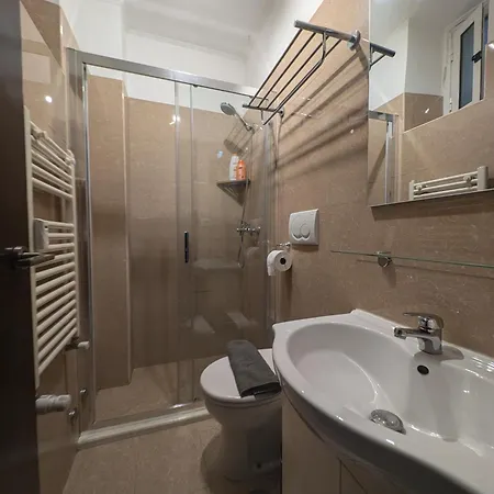 Roomz Romestay Vendégház Róma