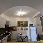 Roomz Romestay 3*