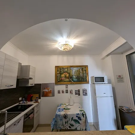 Roomz Romestay 3*