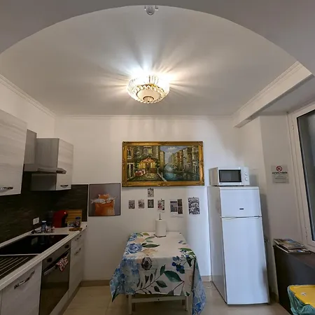 Konukevi Roomz Romestay *