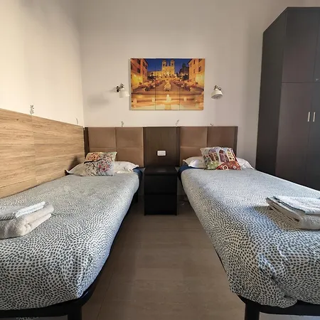 Roomz Romestay Róma